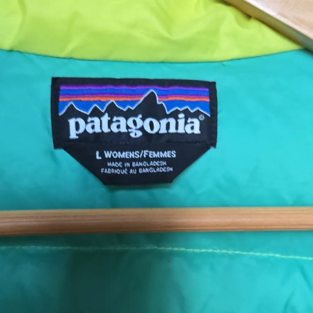 Patagonia Bright Green Quilted Jacket - Picture 3 of 5